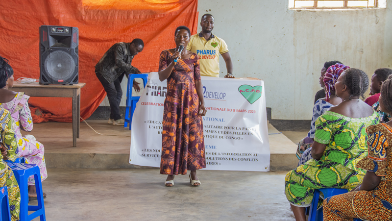 A facilitator from the Union of Women Teachers in the Ngeleza health area gives her remarks on the theme 