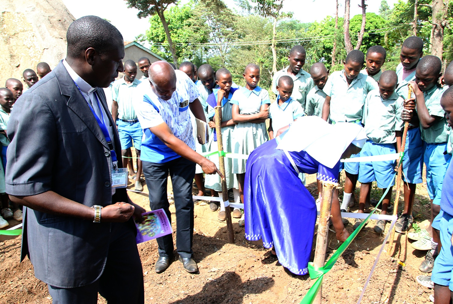 Learners from schools around Maragoli hills are involved in the initiative